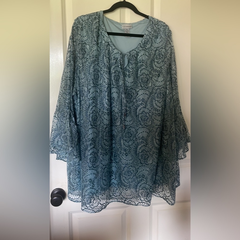 Women’s plus size shirt size 5X
